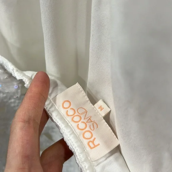 Rococo Sand Open Back Lace Dress long sleeve - Picture 10 of 10